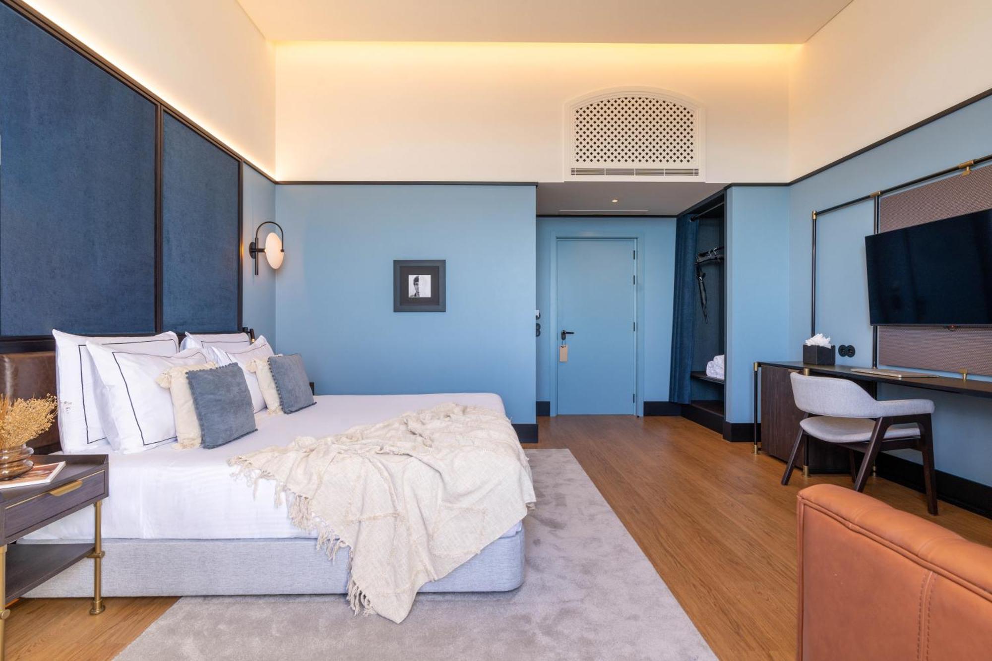 Hotel The Editory Riverside Hotel, An Historic